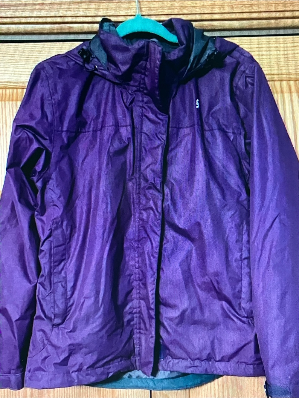 Women's Purple Ski & Snow Jacket - Water-Resistant Outdoor Coat